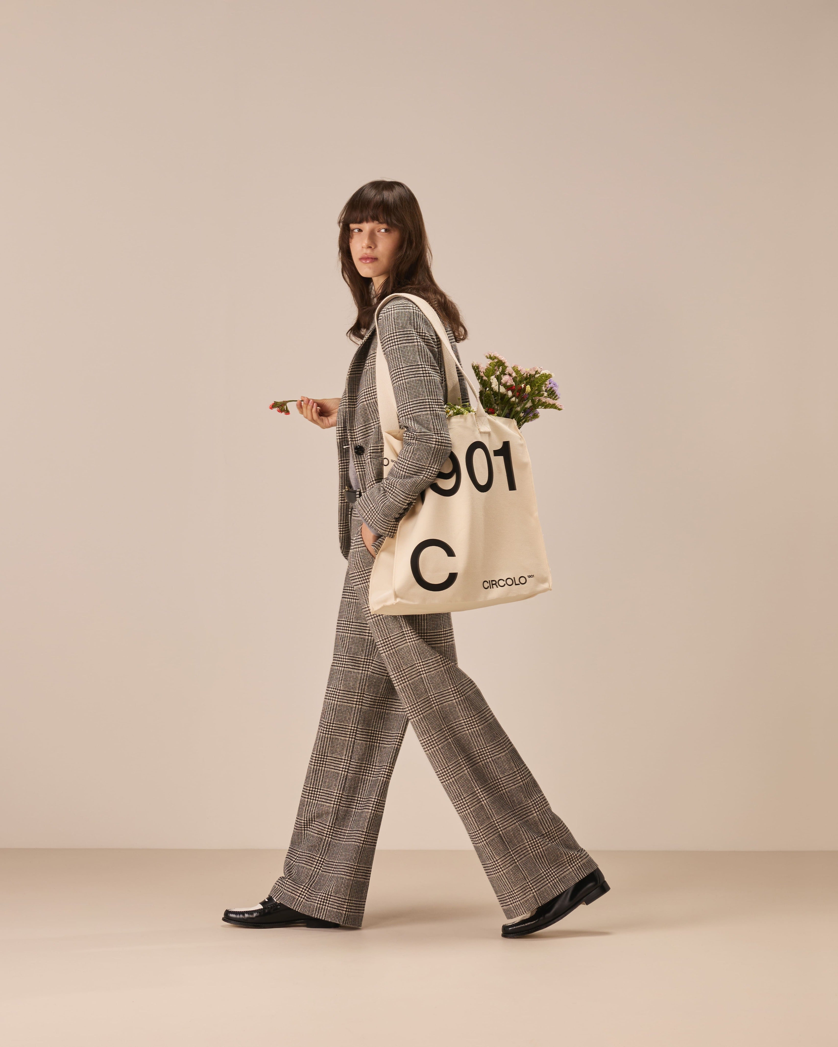 Look Donna 10