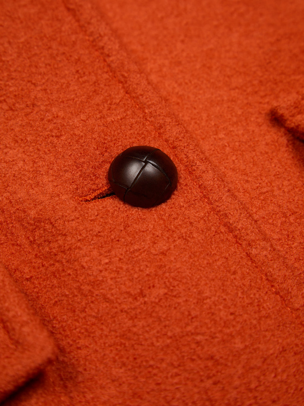 Cappotto over pocketed monocrome