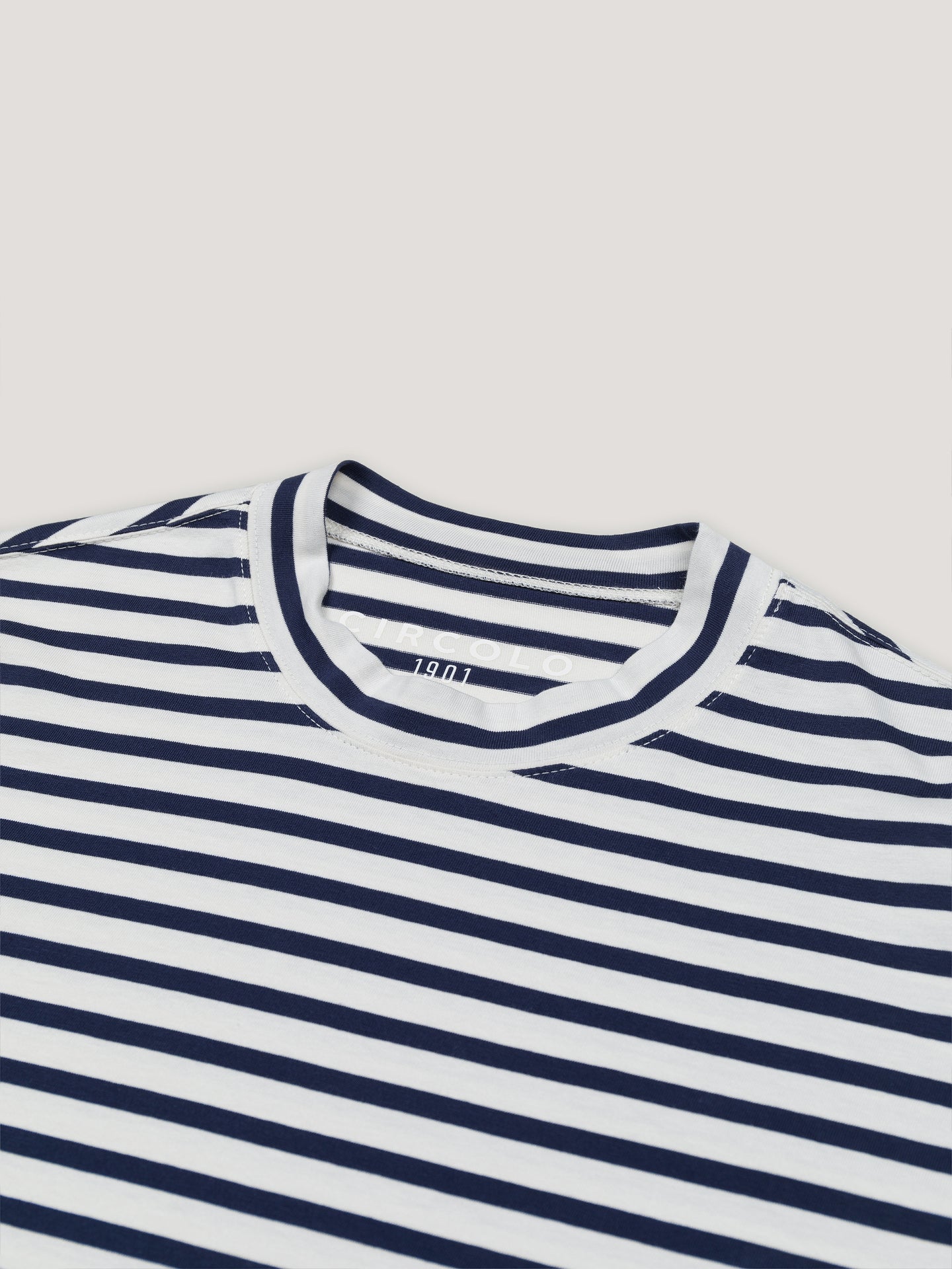 Small striped t-shirt