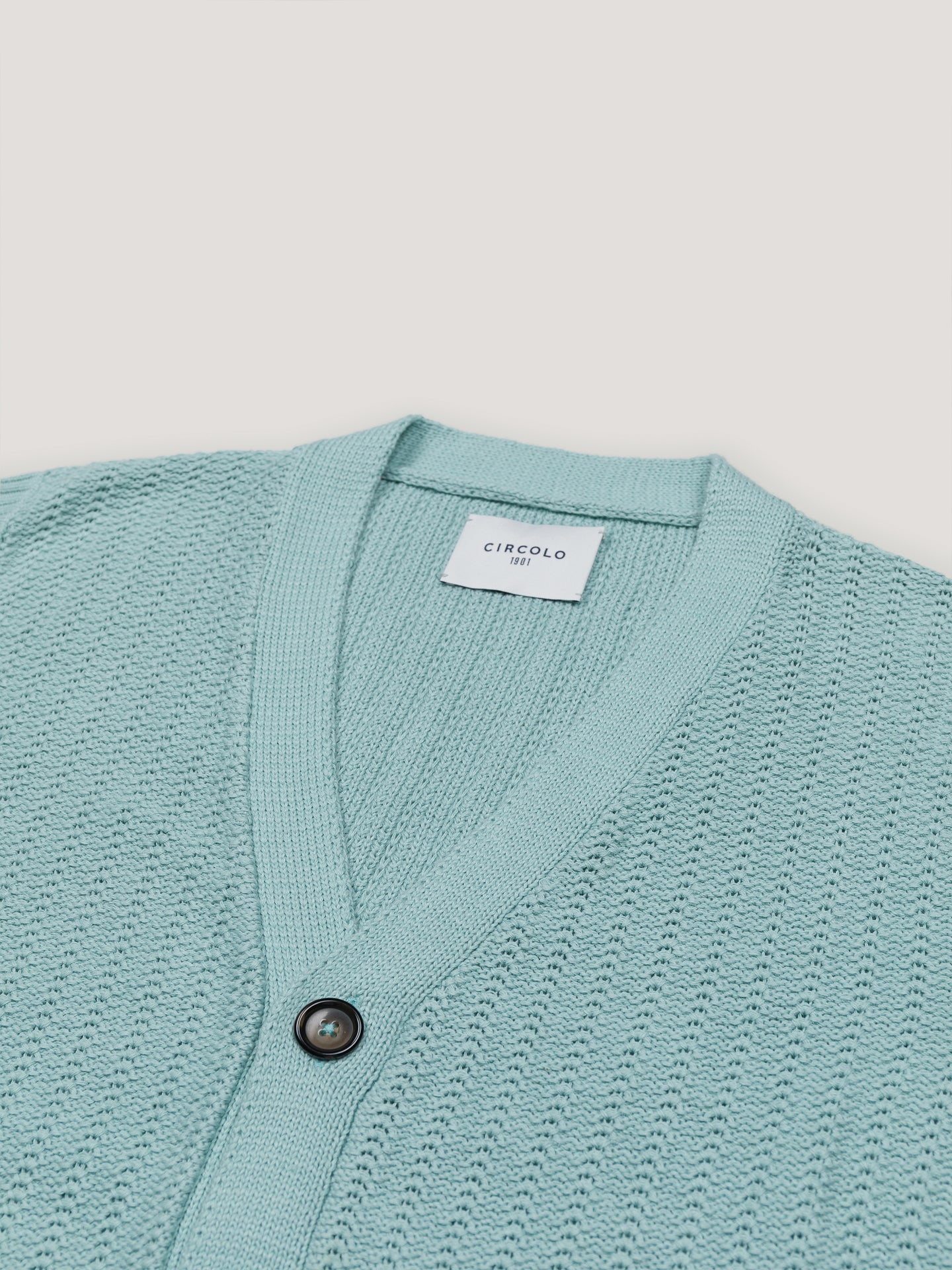 Eyelet pattern Gilet
