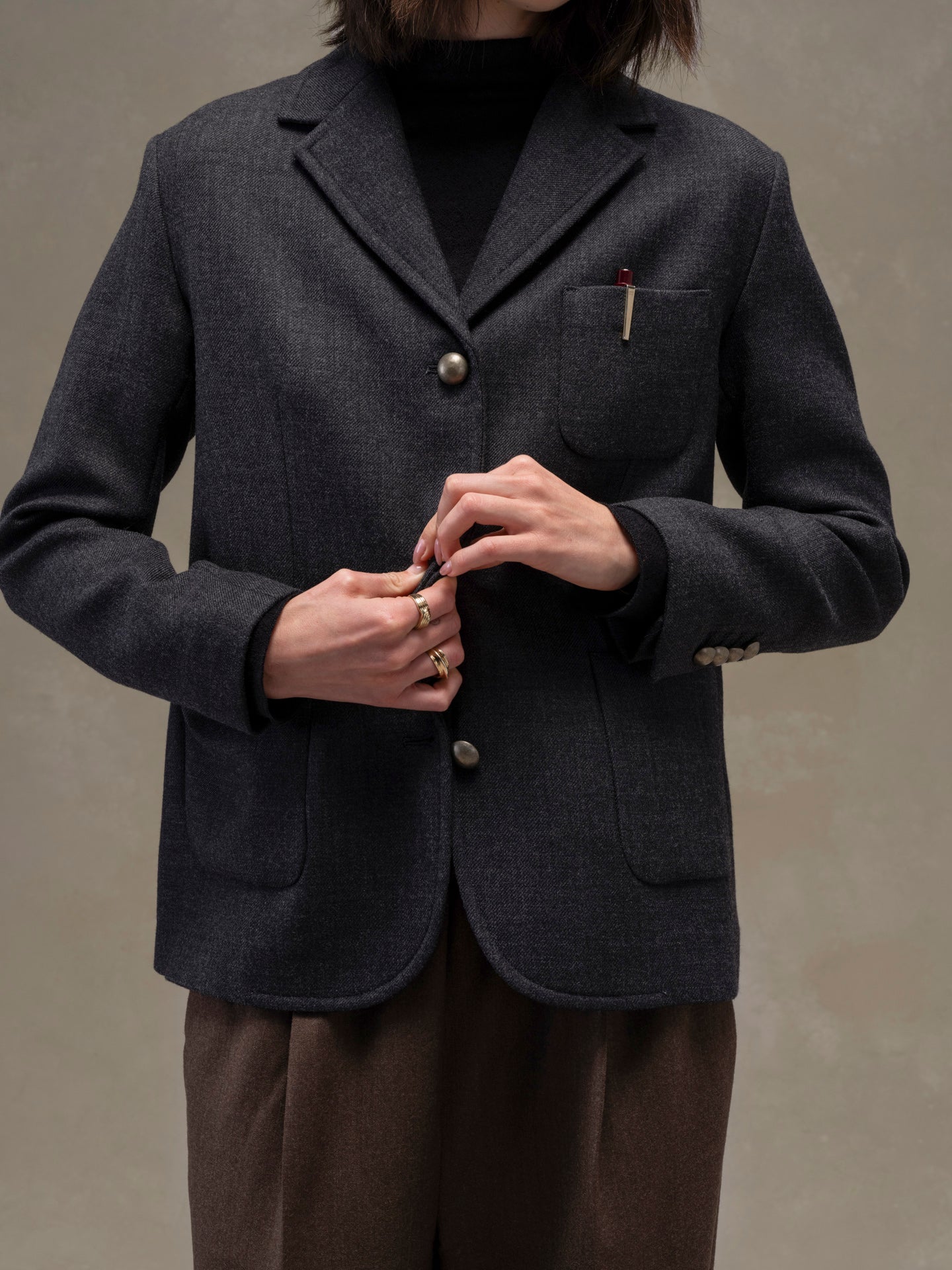 Three buttons jacket