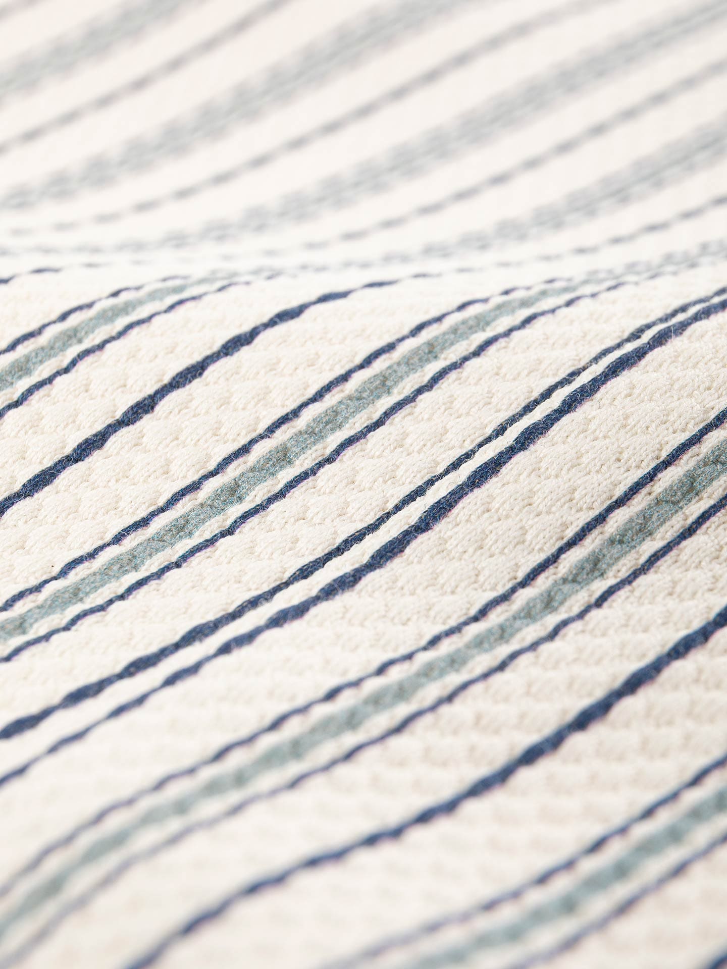 Media gallery CN5273 order 4