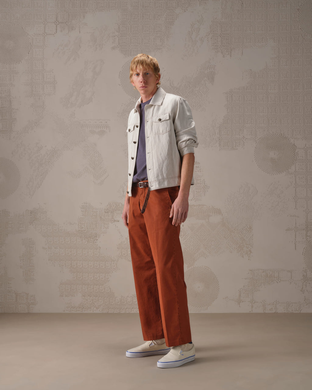 Media gallery CN5320 order 1