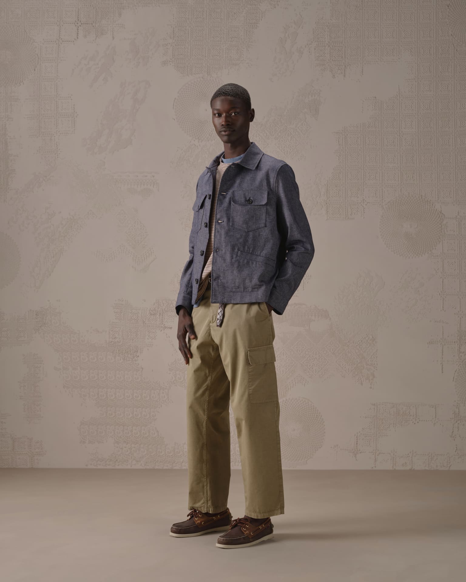 Media gallery CN5337 order 1