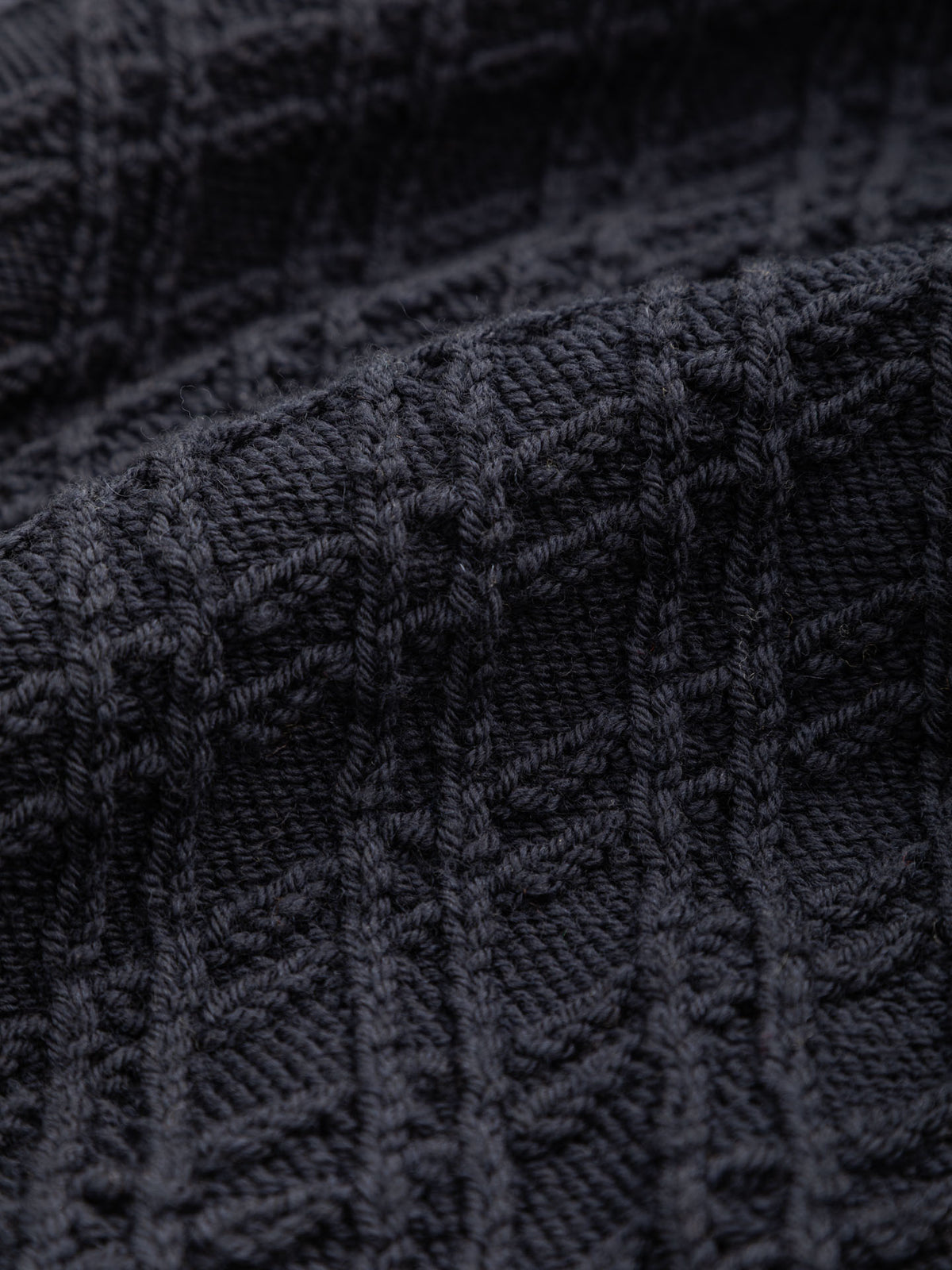 Dolcevita in lana merino fine diamond stitch