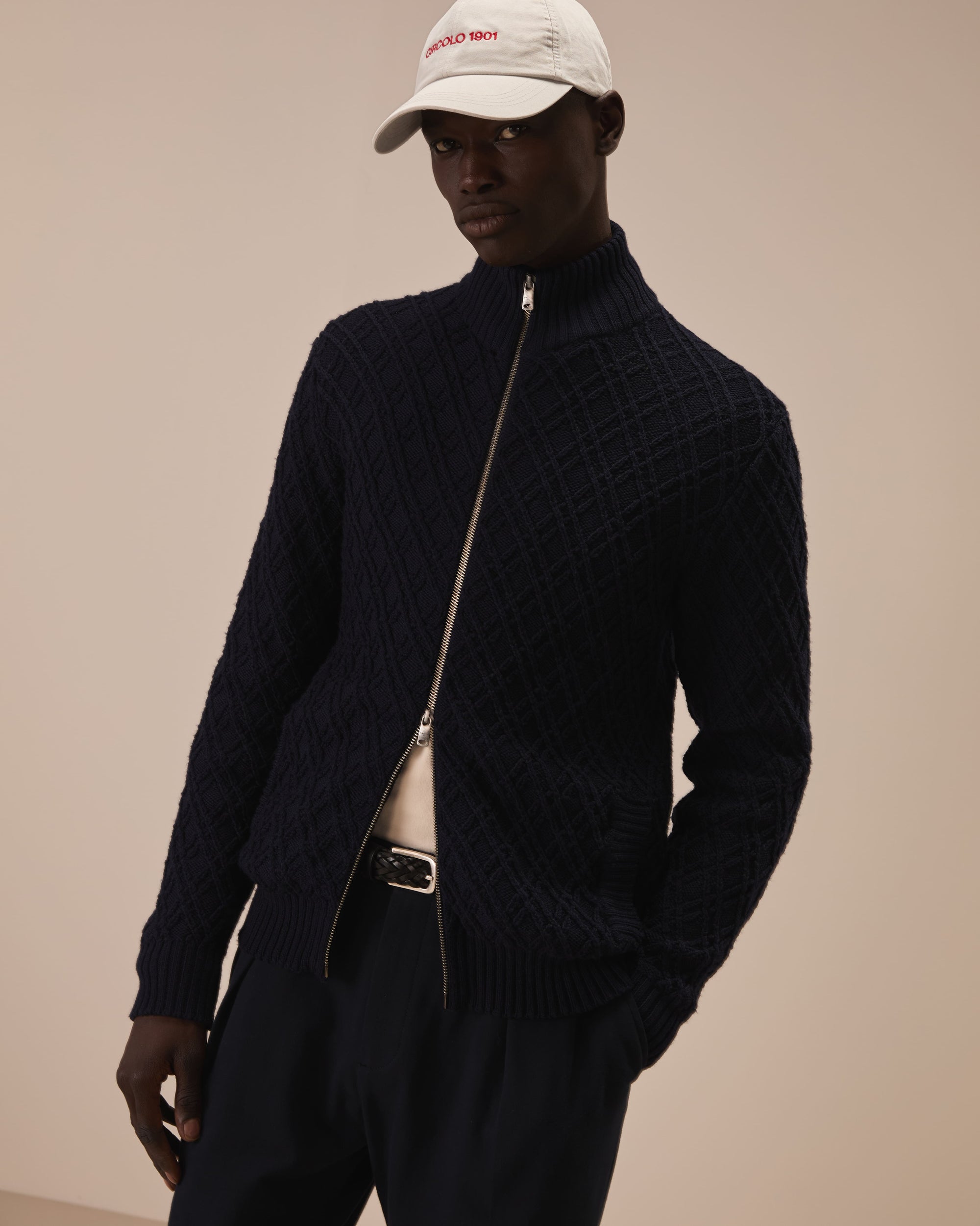 Full zip blouson in lana merino fine diamond stitch