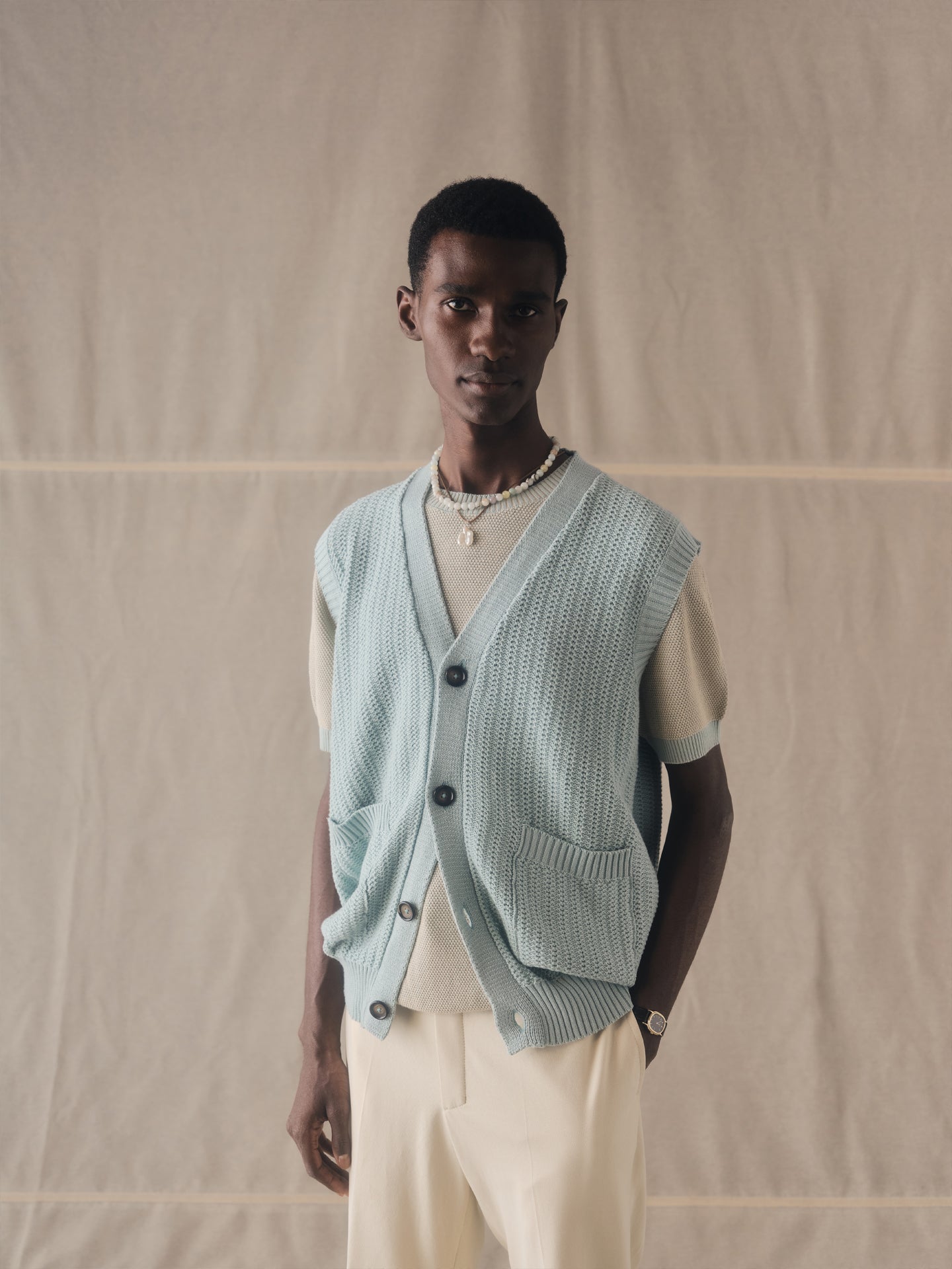 Eyelet pattern Gilet