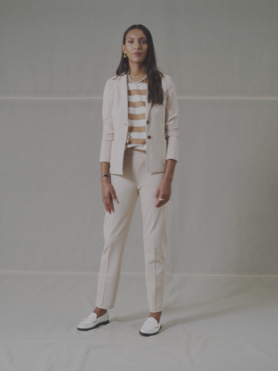 Linear blazer